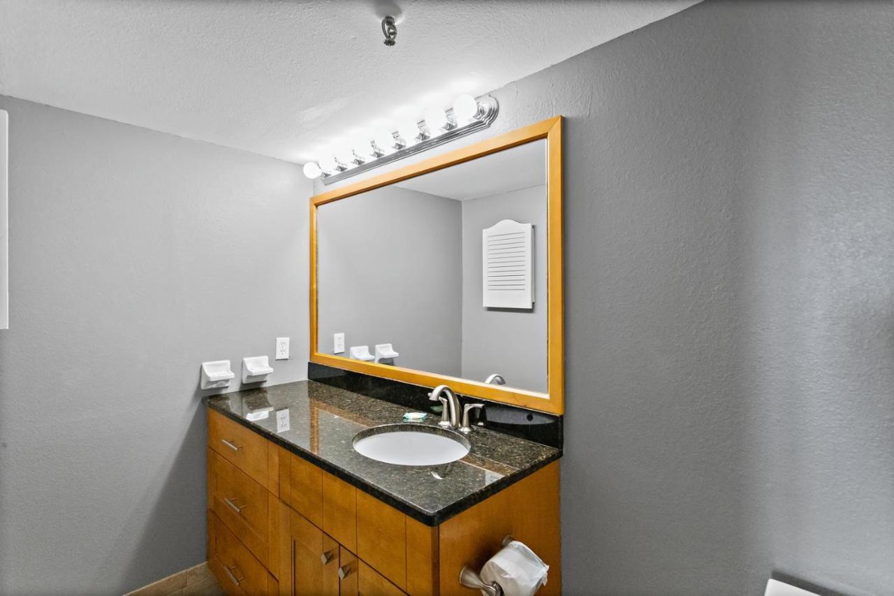 #502 Beach Place Condos - Nightly Rental St. Pete Beach Bagian luar foto